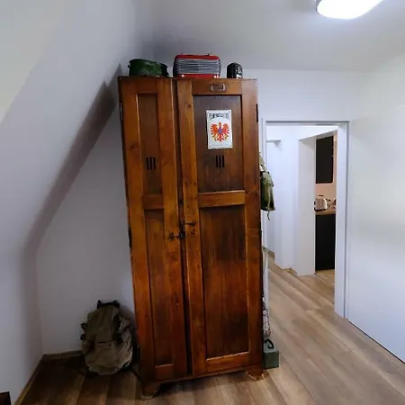 Domus Merian Xii 特里尔